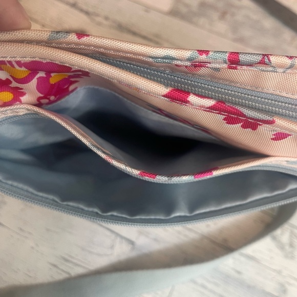 Vera Bradley Lighten Up Slim Breast Cancer Awareness Posies Pink Crossbody - Picture 5 of 12